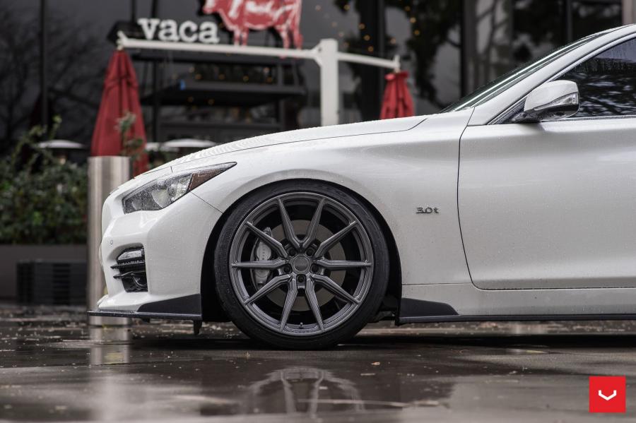 Детали экстерьера Infiniti Q50S on Vossen Wheels (HF-3) 2019 года  (фото 8 из 13)